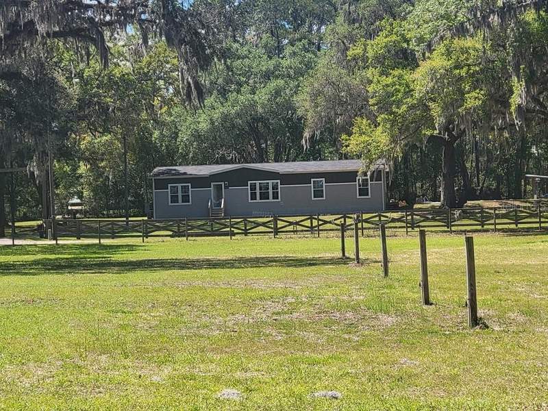 3 bedroom Single Family Residence at 22397 Mondon Hill Road, East Brooksville, Brooksville — photo 2