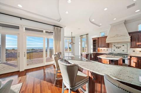 1040 Eldorado Avenue, Clearwater Beach FL - photo 10 of 99