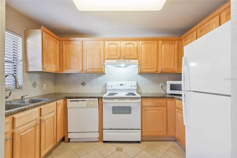 2 bedroom Condominium at 6150 Gulfport Boulevard #202, Golfview II Condo, Gulfport — photo 3