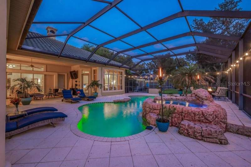 4 bedroom Single Family Residence at 6217 Kingbird Manor Drive, Fish Hawk Trails Unit 6, Lithia — photo 4