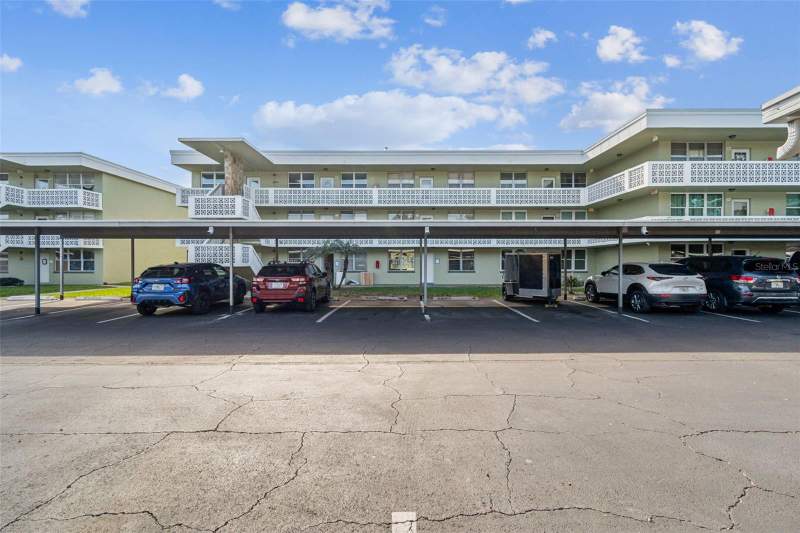 2 bedroom Condominium at 4885 1st Street #203, Winston Park Northeast, St Petersburg — photo 5