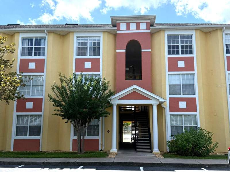10831 WINDSOR WALK DRIVE #311 home for sale in Palms Villa Residences