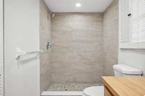 504 Bamboo Court, Tarpon Springs FL - photo 15 of 34