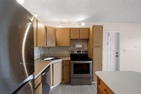 1423 Pine Glen Lane #C1, Tarpon Springs FL - photo 7 of 47