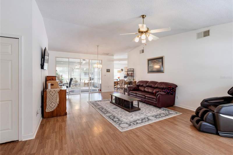 2 bedroom Single Family Residence at 5030 El Destino Drive, Plantation At Leesburg Casa Del Lago, Leesburg — photo 3