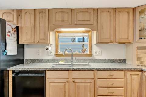 132 W Saint Lucia Loop, Apollo Beach FL - photo 13 of 55
