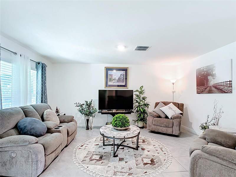 3 bedroom Single Family Residence at 7161 SW 135th Place, Huntington Ridge, Ocala — photo 2