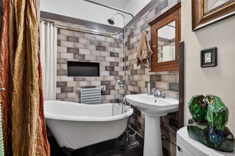 652 8th Avenue, St Petersburg FL - photo 16 of 27