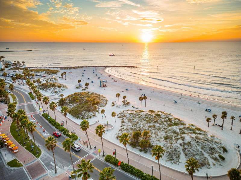 2 bedroom Condominium at 440 S Gulfview Boulevard #1407, 440 West Condo, Clearwater — photo 4