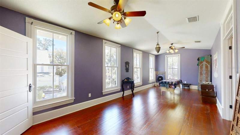 4 bedroom Single Family Residence at 805 E Fort King Street, Caldwells Add, Ocala — photo 4