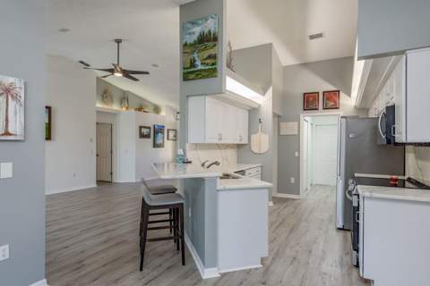 9742 Oakwood Hills Court, New Port Richey FL - photo 12 of 62