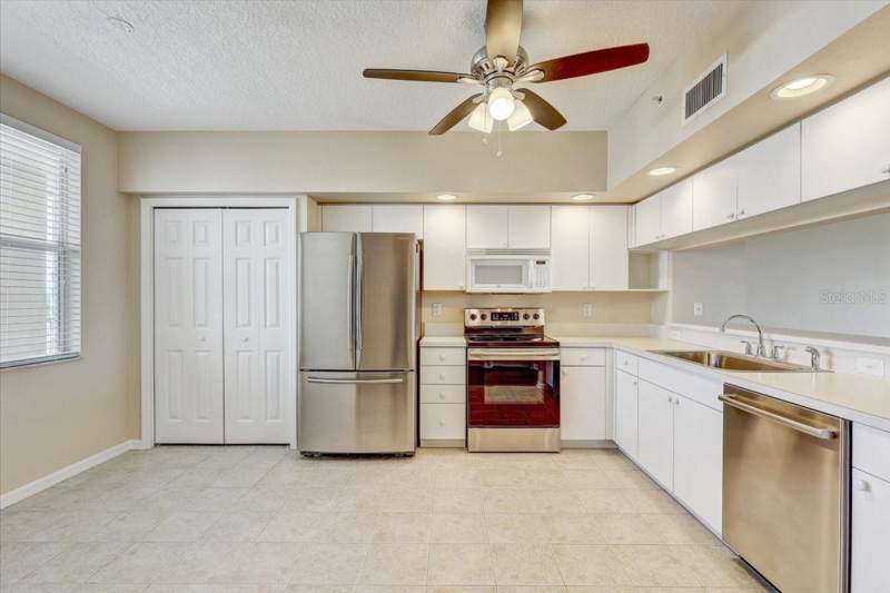 2 bedroom Condominium at 1200 Country Club Drive #3405, Country Club Condo At East Bay, Largo — photo 3
