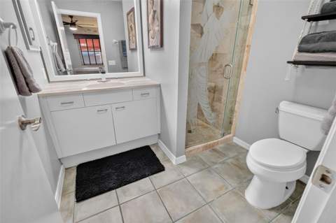 1004 Laredo Lane, Lady Lake FL - photo 23 of 38