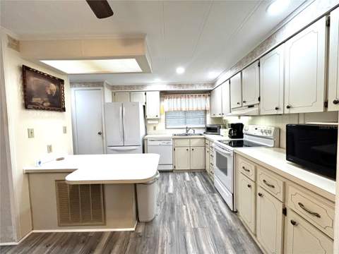 310 Martin Drive, Lakeland FL - photo 6 of 18