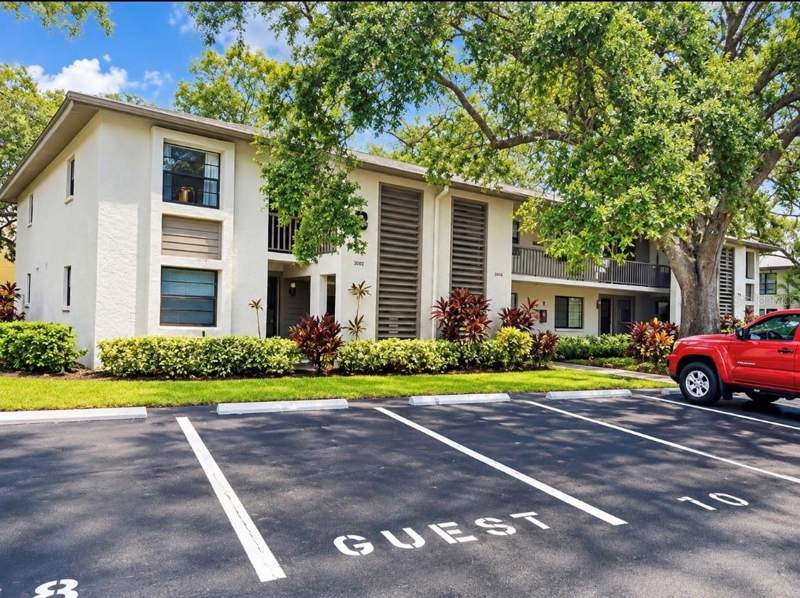 3032 EASTLAND BOULEVARD #B202 home for sale in Imperial Oaks Condos for Sale: 3 Units, Median $170K