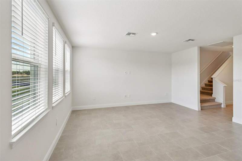 4 bedroom Single Family Residence at 891 Sunshower Drive, The Reserve At Hammock Oaks, Lady Lake — photo 5