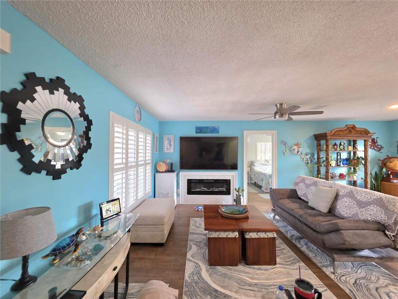 3 bedroom Single Family Residence at 9040 Bay Drive, Spring Hill, Spring Hill — photo 4