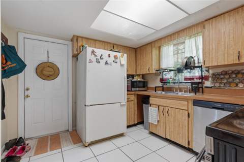 12922 N Albany Avenue, Tampa FL - photo 24 of 38