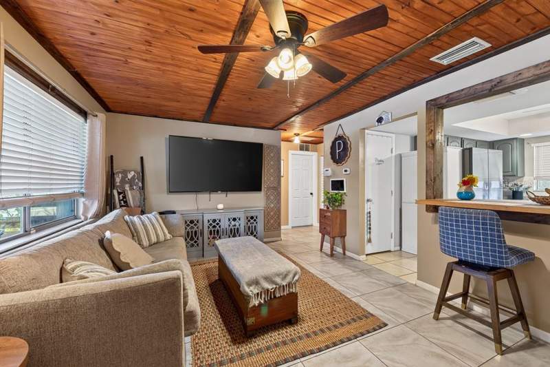 3 bedroom Single Family Residence at 10081 60th Court, Trade Winds Estates Sub, Pinellas Park — photo 4