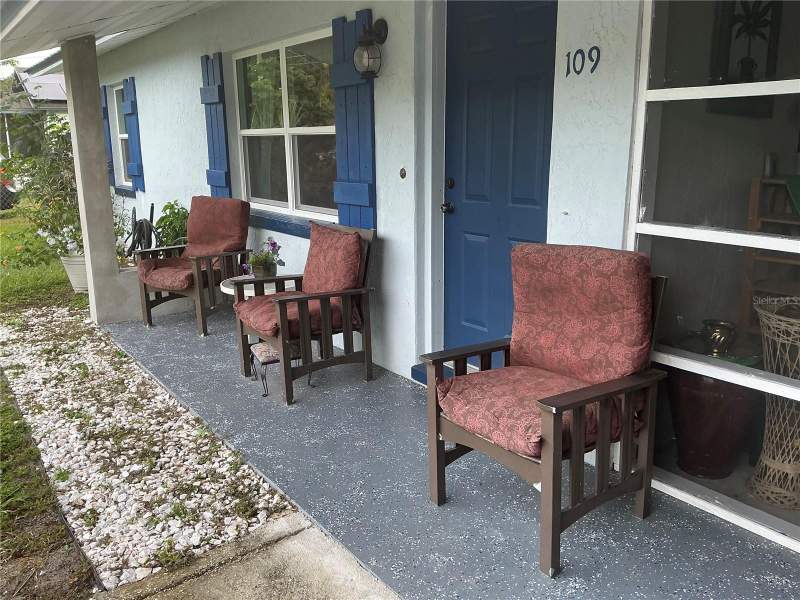 2 bedroom Single Family Residence at 109 Herrick Street, Lakedale Sub, Auburndale — photo 2