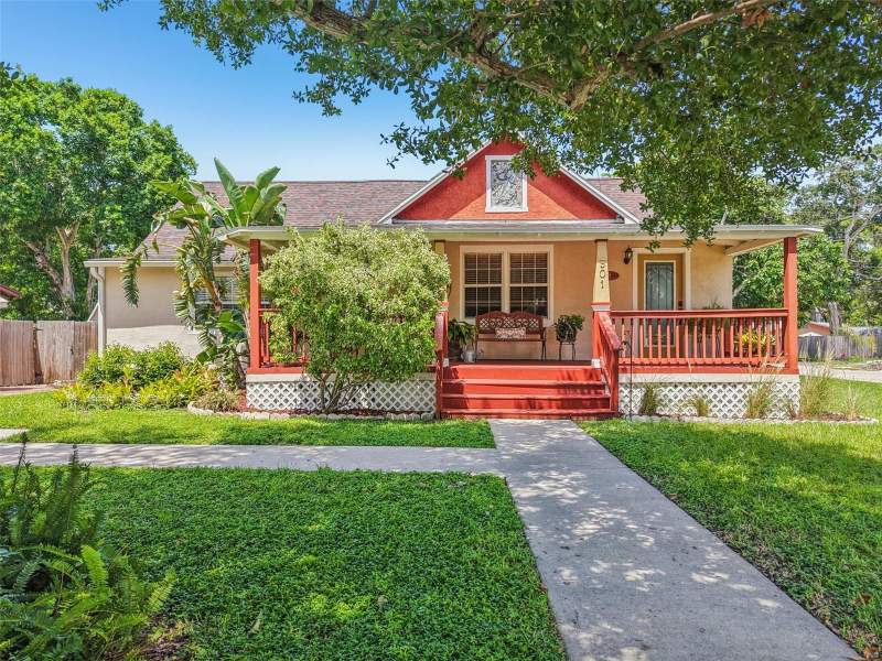 4 bedroom Single Family Residence at 501 32ND AVENUE, PURVIS & HARRIS 4TH ST ADD, ST PETERSBURG — photo 2