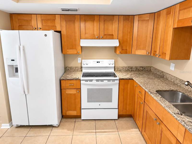 3 bedroom Single Family Residence at 2821 Eagle Run Circle, Eagle Run Sub, Clearwater — photo 5