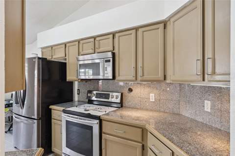 8611 Primrose Drive, Kissimmee FL - photo 20 of 60