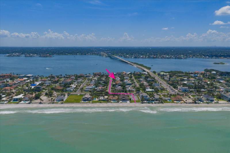 3 bedroom Single Family Residence at 114 13th Street, Winston Estates, Belleair Beach — photo 2