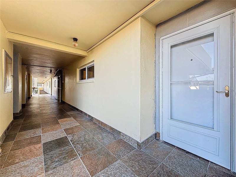 2 bedroom Condominium at 4550 Cove Circle #106, Washington Towers The Condo, St Petersburg — photo 5