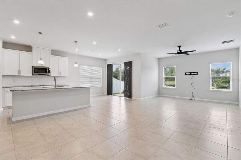 4 bedroom Single Family Residence at 2106 Havasu Falls Drive, Lakewood Park Phase 2, Deland — photo 4