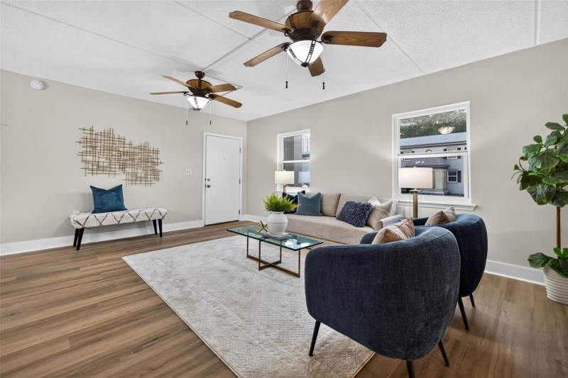 2 bedroom Condominium at 1190 Rue Des Chateaux #1A, Les Chateaux Condo, St Petersburg — photo 5
