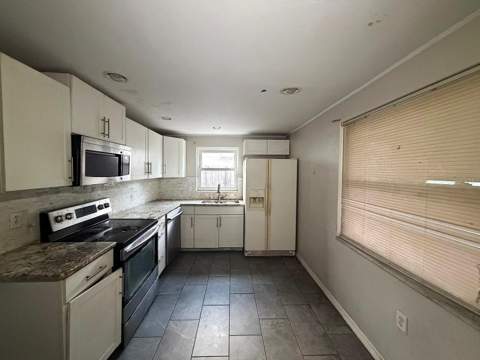 3221 Roxbury Drive, Holiday FL - photo 6 of 24