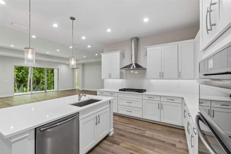 3 bedroom Single Family Residence at 4881 Majestic Hills Loop, Southern Hills Plantation Ph 2, Brooksville — photo 5