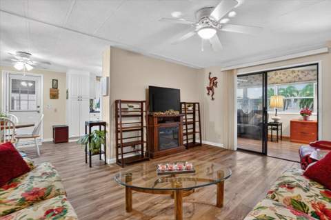 808 53rd Avenue #283, Bradenton FL - photo 14 of 33