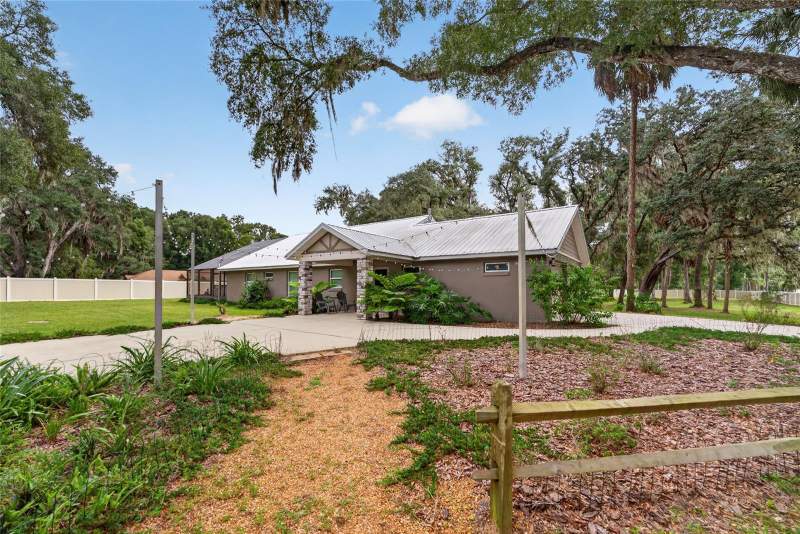 4 bedroom Single Family Residence at 14271 NE 47th Avenue, Towering Oaks, Anthony — photo 2