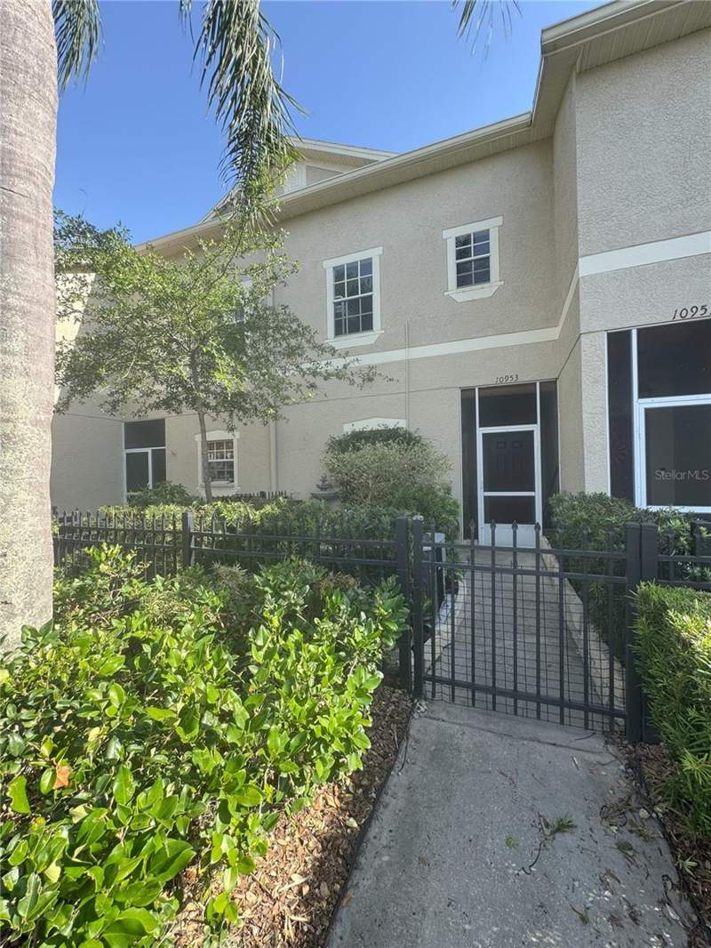 Rivercrest Townhomes West Phas