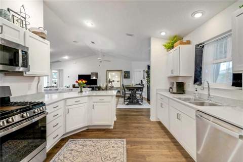 7442 Savanna Drive, The Villages FL - photo 19 of 52