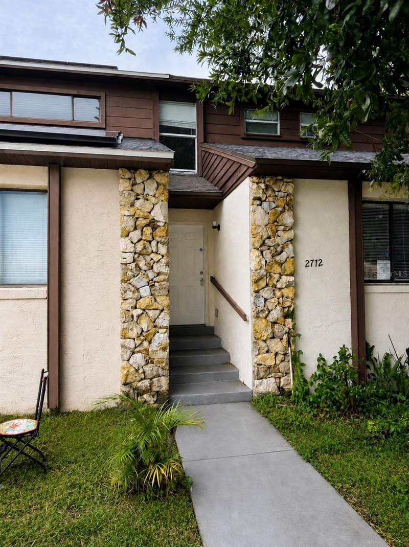 2 bedroom Townhouse at 2772 GRAY FOX LANE, FOX HUNT LANES PH 03, ORLANDO — photo 1
