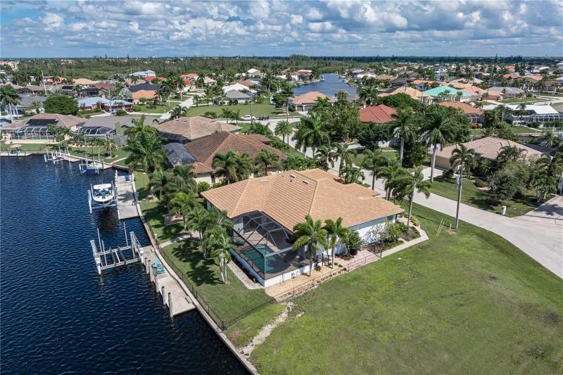 3 bedroom Single Family Residence at 3615 Towhee Court, Punta Gorda Isles Sec 14, Punta Gorda — photo 4