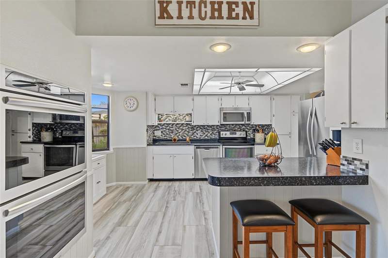 2 bedroom Single Family Residence at 2437 Fieldcrest Court, Holiday Lakes West, Holiday — photo 5