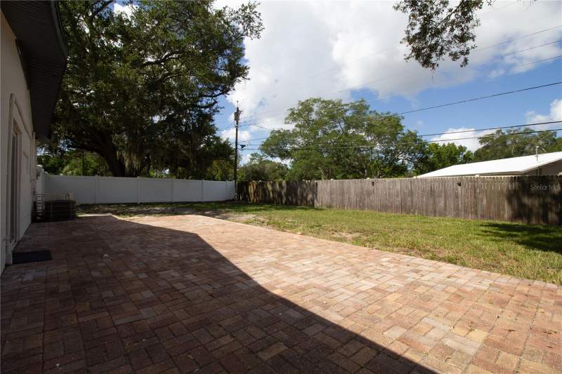 3 bedroom Single Family Residence at 2720 State Road 590, Virginia Grove Terrace 3rd Add, Clearwater — photo 5
