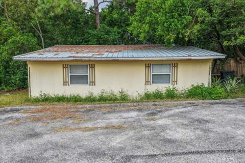 470 Fay Avenue, Spring Hill FL - photo 10 of 36
