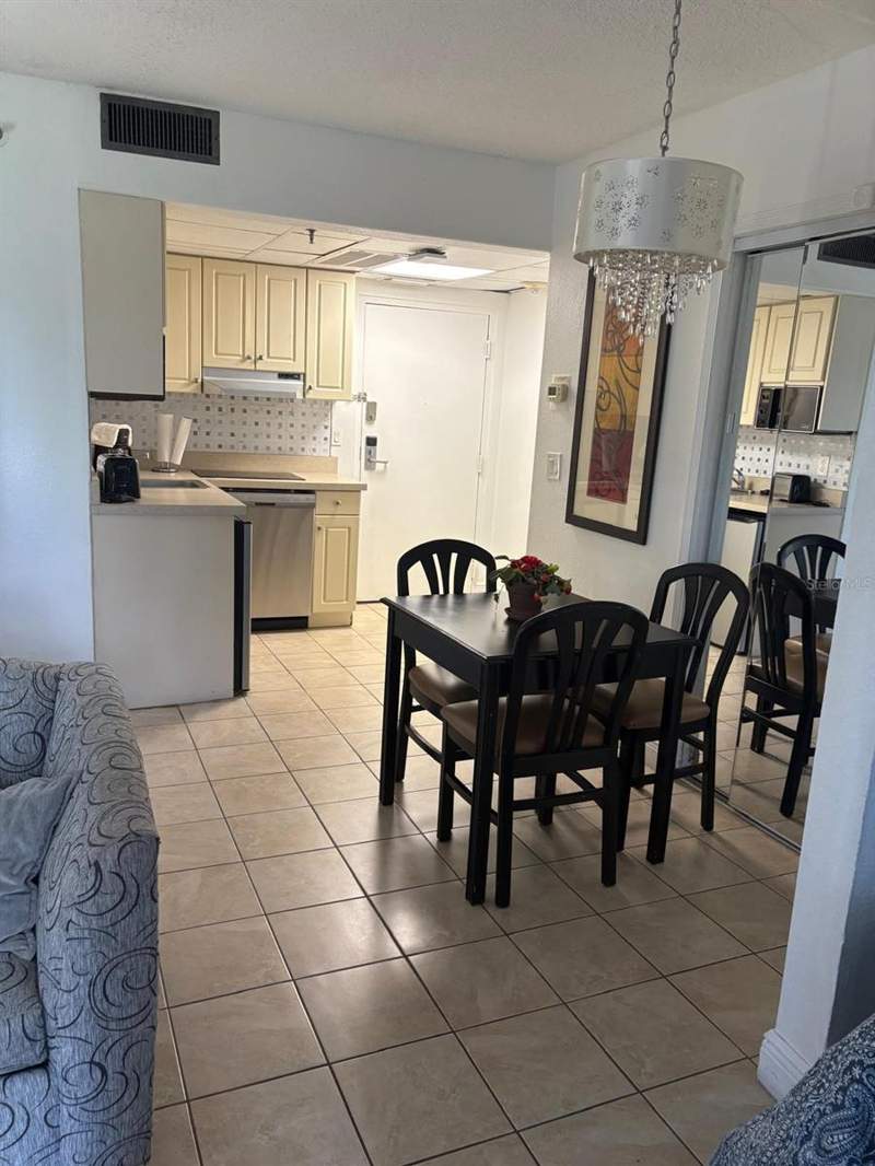1 bedroom Condo - Hotel at 6165 Carrier Drive #2113, Enclave At Orlando Ph 02, Orlando — photo 3