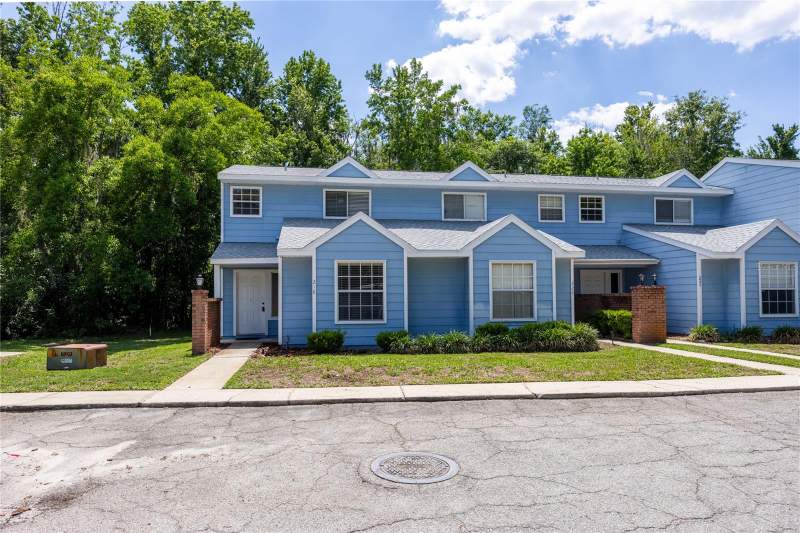 2 bedroom Condominium at 218 NW 50th Boulevard #K, Mill Pond, Gainesville — photo 2