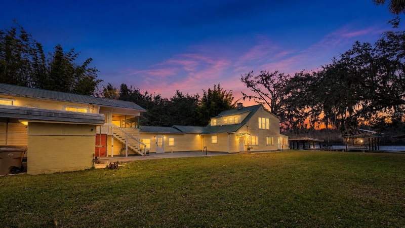 4 bedroom Single Family Residence at 55316 Claire Street, Astor, Astor — photo 3