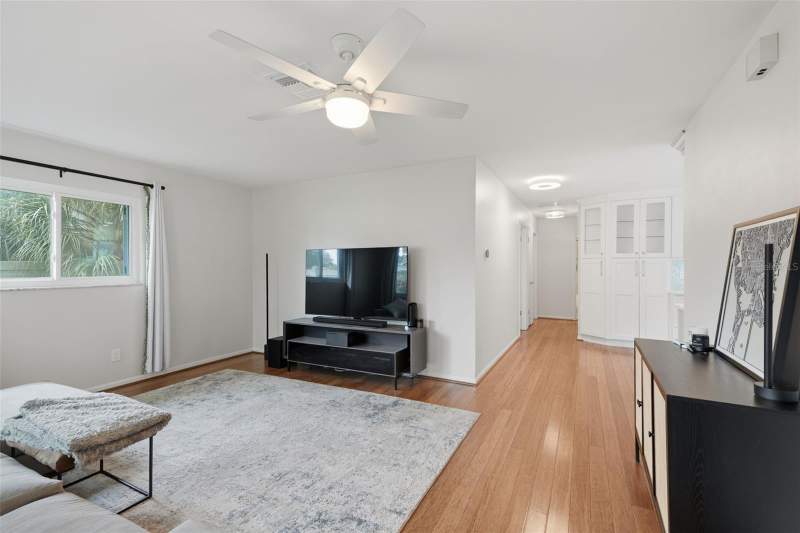 3 bedroom Single Family Residence at 205 SE Monroe Circle, North St Petersburg, St Petersburg — photo 5