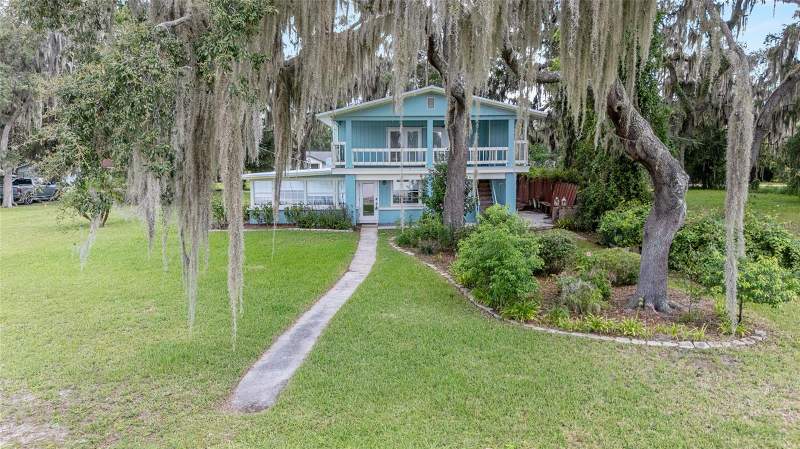 4 bedroom Single Family Residence at 10399 NE 218th Lane Road, Lake Pegram, Fort Mc Coy — photo 2