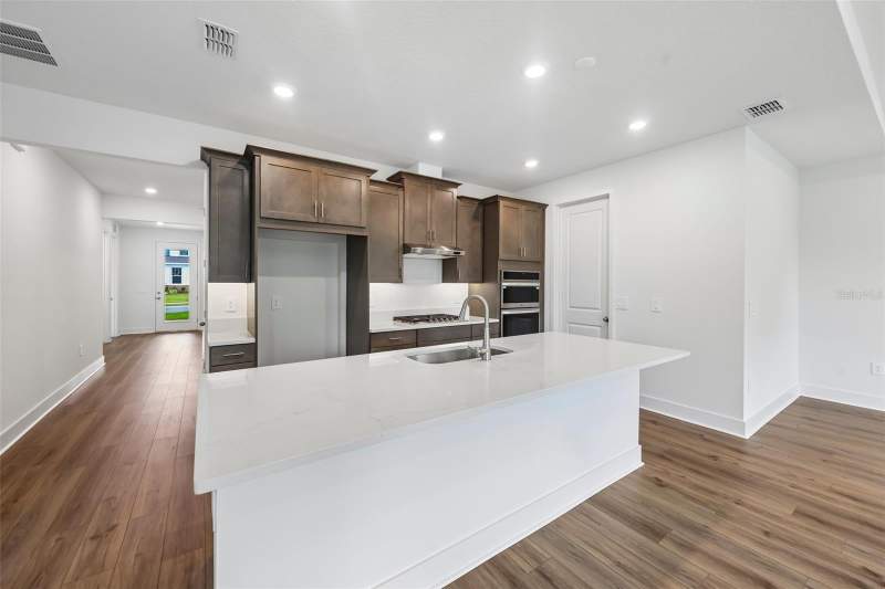 4 bedroom Single Family Residence at 826 EMERALD GROVE DRIVE, EDEN CREST, APOPKA — photo 5