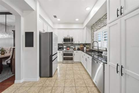 18133 Bahama Bay Drive, Tampa FL - photo 22 of 52