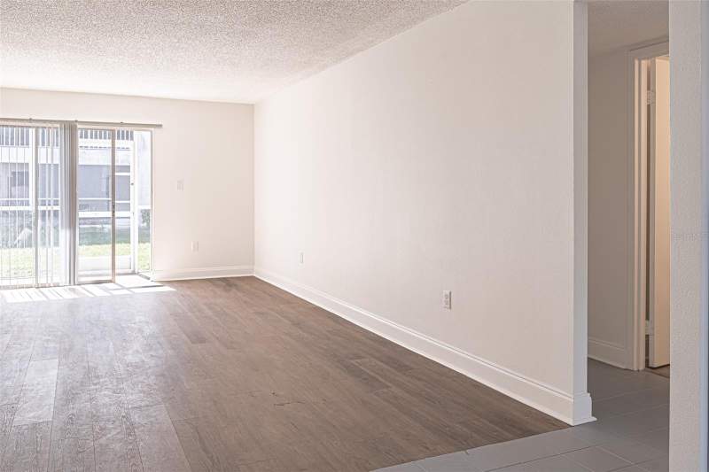 2 bedroom Condominium at 363 S McMullen Booth Road #107, Tradewinds Condo, Clearwater — photo 4